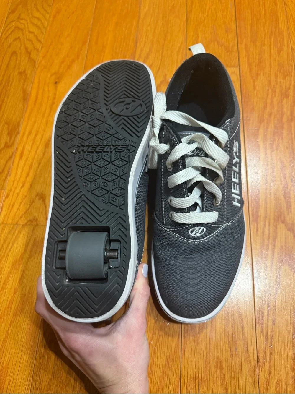 Vintage Heelys Black White Skate Shoes With Wheel Size 7